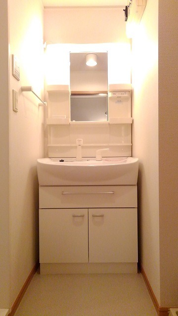 ��ʌ��@�c�s���L�P���ڂ̃A�p�[�g�̐��ʏ�