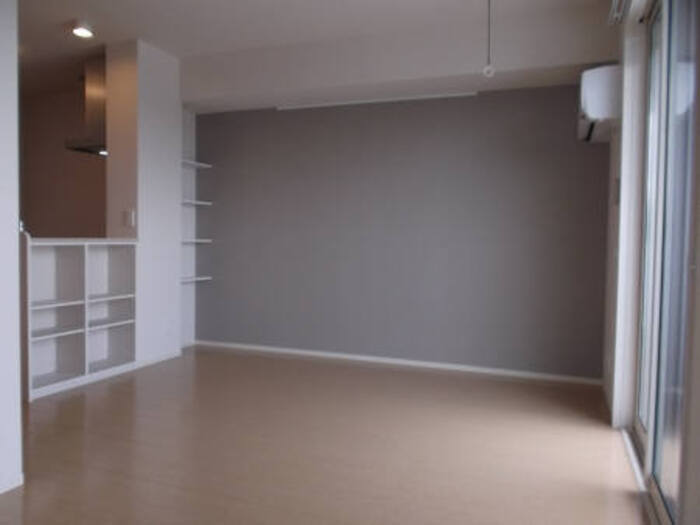 ��ʌ��z�J�s���C�N�^�E���V���ڂ̃A�p�[�g�̋��ԁE���r���O