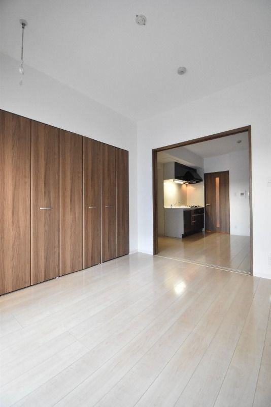 ��ʌ��������܎s�Y�a���ՂQ���ڂ̃}���V�����̋��ԁE���r���O