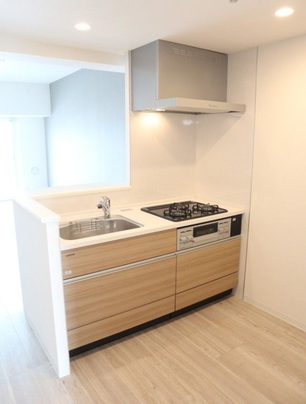 ��ʌ��������܎s��{��y�蒬�R���ڂ̃}���V�����̃L�b�`��