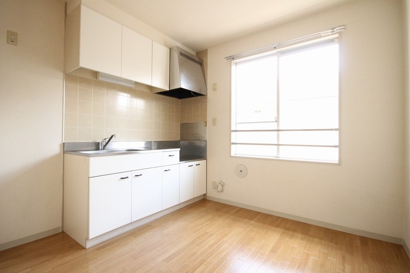 ��ʌ��������܎s�������a�c���P���ڂ̃A�p�[�g�̃L�b�`��