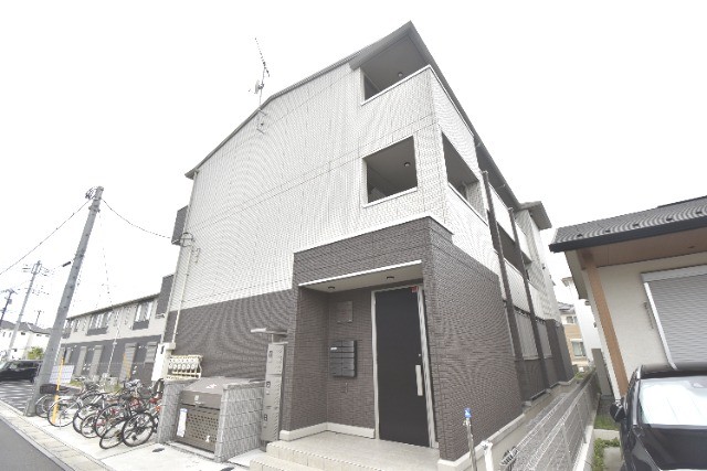 ��ʌ��������܎s���搼��{�Q���ڂ̃A�p�[�g�̌����O��