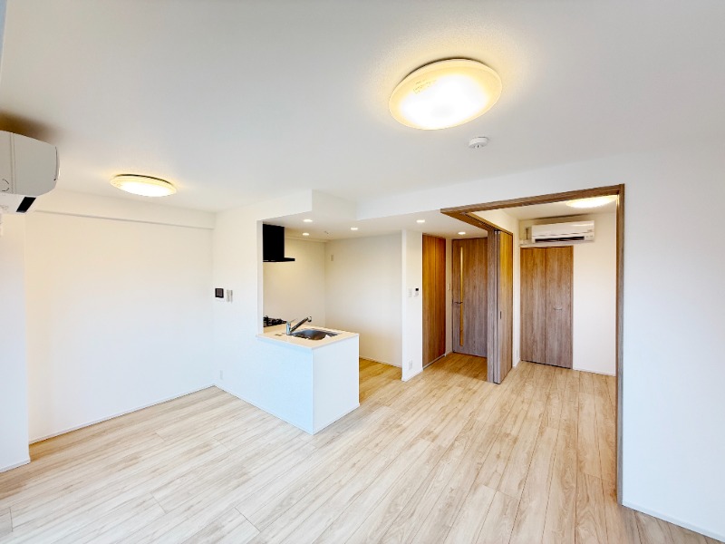 ��ʌ�����s����T���ڂ̃}���V�����̋��ԁE���r���O