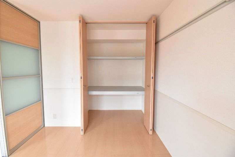 ��ʌ�����s�씵���J�Q���ڂ̃A�p�[�g�̂��̑������E�X�y�[�X