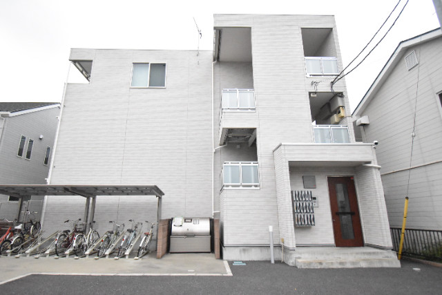 ��ʌ��������܎s�k�擌�听���Q����671�̃}���V�����̌����O��