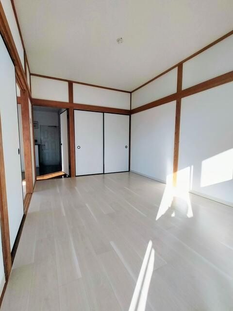 ��ʌ��������܎s���擹��P���ڂ̃A�p�[�g�̋��ԁE���r���O