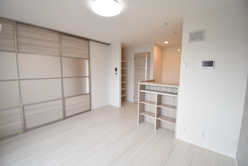 ��ʌ��������܎s����厚�y���̃A�p�[�g�̋��ԁE���r���O