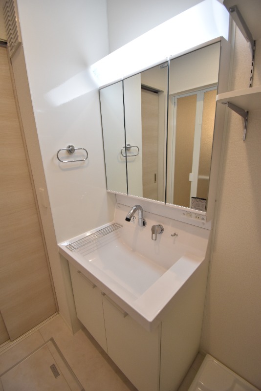 ��ʌ��������܎s����厚�y���̃A�p�[�g�̐��ʏ�