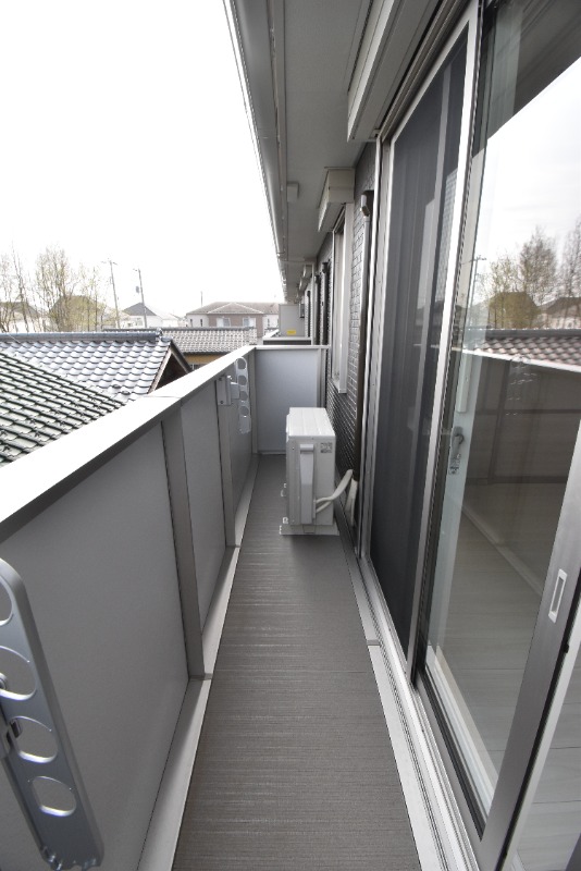 ��ʌ��������܎s����厚�y���̃A�p�[�g�̃o���R�j�[